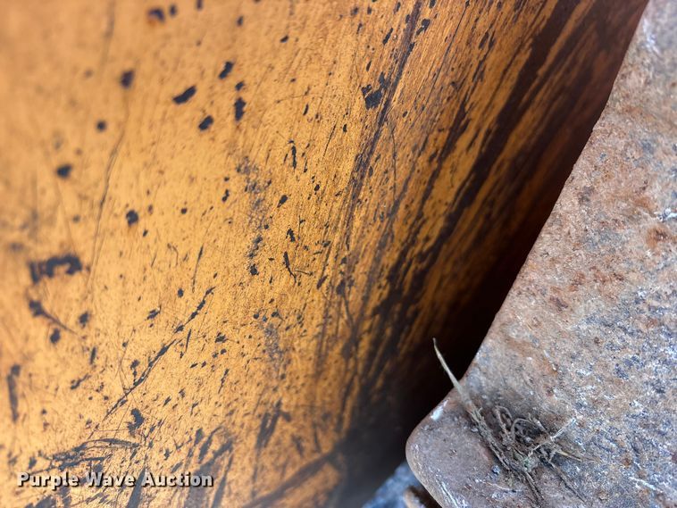 image for item EM6190 2001 Case 1150H dozer