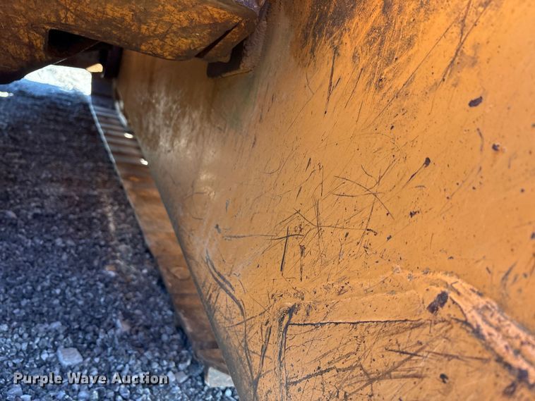 image for item EM6190 2001 Case 1150H dozer