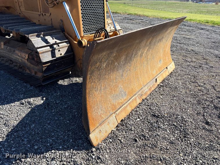 image for item EM6190 2001 Case 1150H dozer