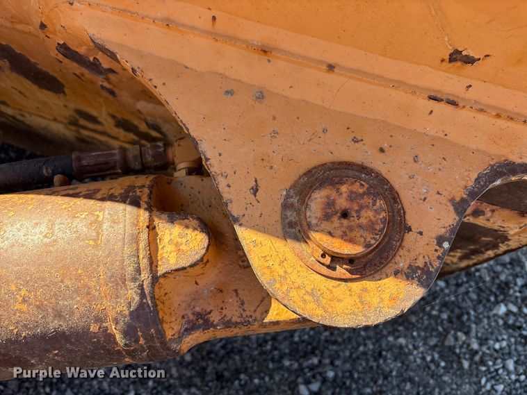 image for item EM6190 2001 Case 1150H dozer