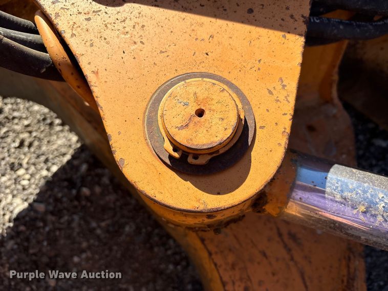 image for item EM6190 2001 Case 1150H dozer