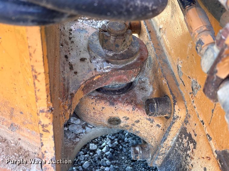 image for item EM6190 2001 Case 1150H dozer