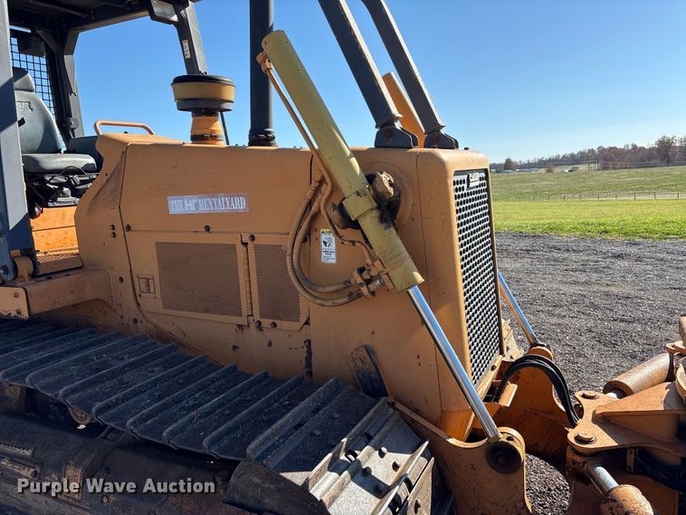 image for item EM6190 2001 Case 1150H dozer
