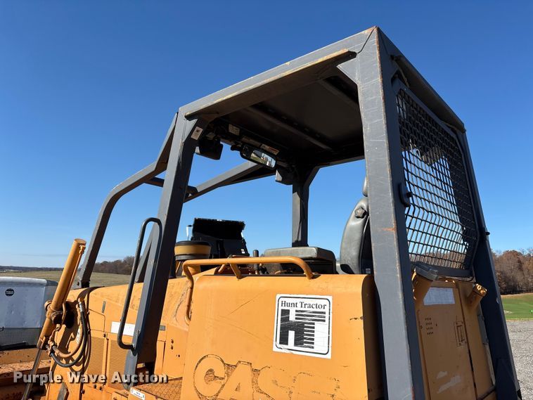 image for item EM6190 2001 Case 1150H dozer