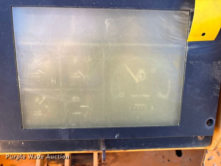 image for item EM6190 2001 Case 1150H dozer