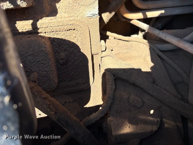 image for item EM6190 2001 Case 1150H dozer