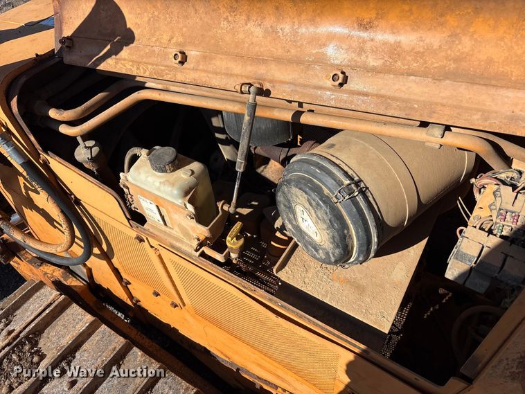 image for item EM6190 2001 Case 1150H dozer