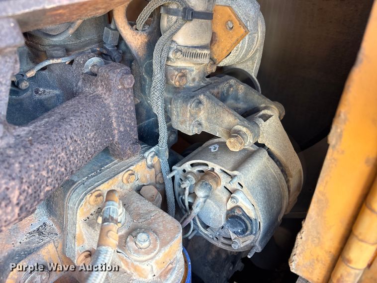 image for item EM6190 2001 Case 1150H dozer