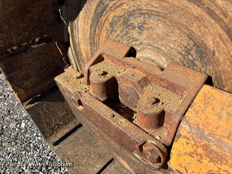 image for item EM6190 2001 Case 1150H dozer