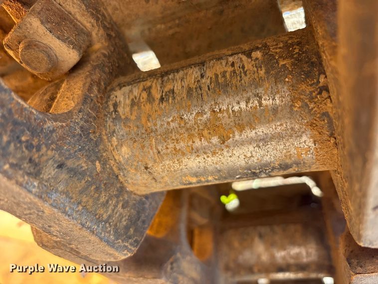 image for item EM6190 2001 Case 1150H dozer