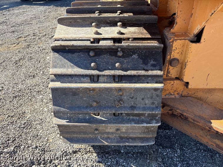 image for item EM6190 2001 Case 1150H dozer