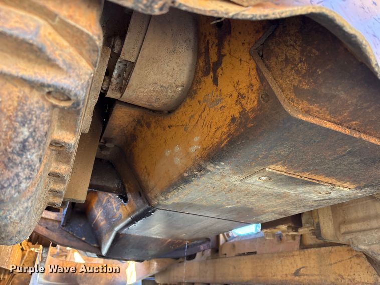 image for item EM6190 2001 Case 1150H dozer