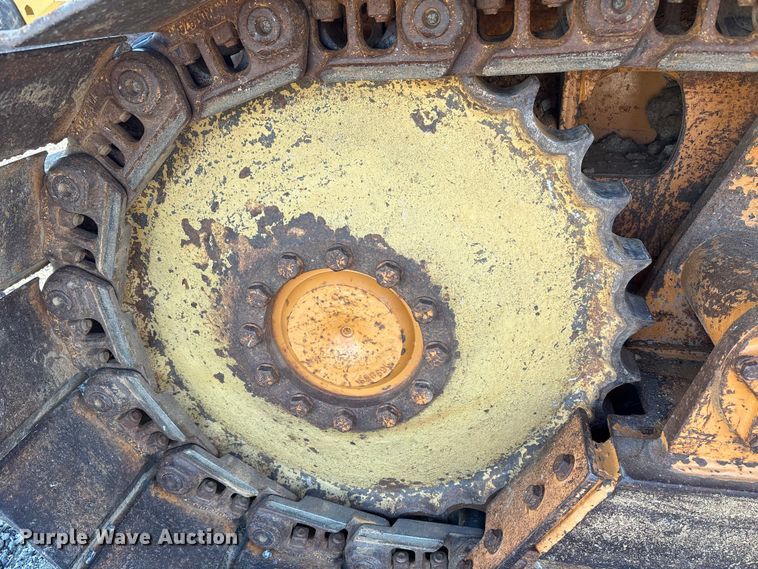 image for item EM6190 2001 Case 1150H dozer