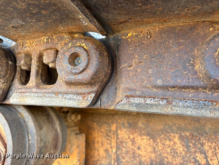 image for item EM6190 2001 Case 1150H dozer