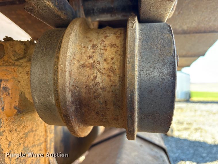 image for item EM6190 2001 Case 1150H dozer