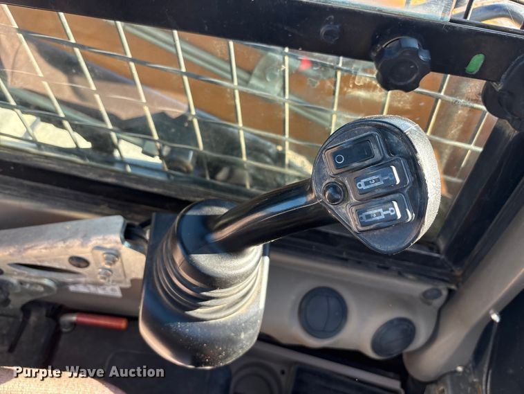 image for item EM6192 2014 Case TV380 tracked skid steer loader