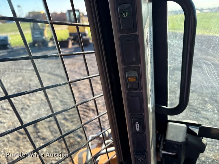 image for item EM6192 2014 Case TV380 tracked skid steer loader