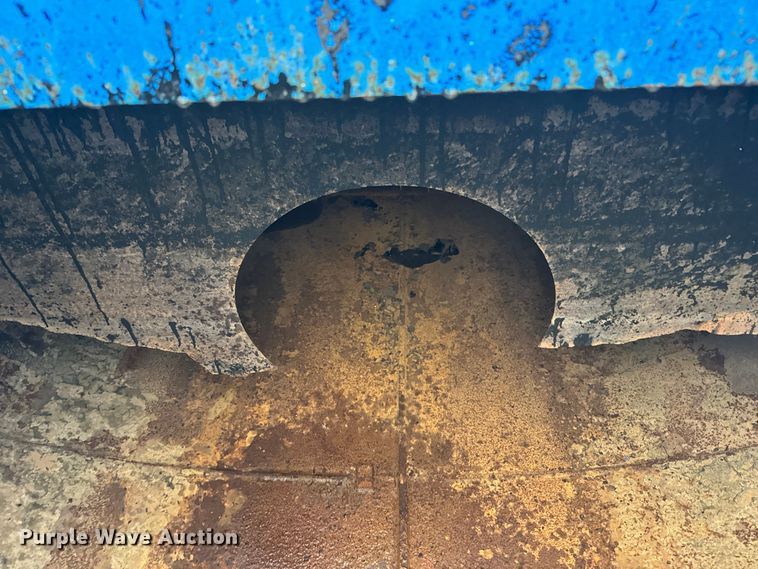 image for item EM8405 1991 International F2574 water truck