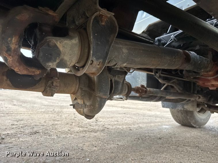 image for item EM8405 1991 International F2574 water truck