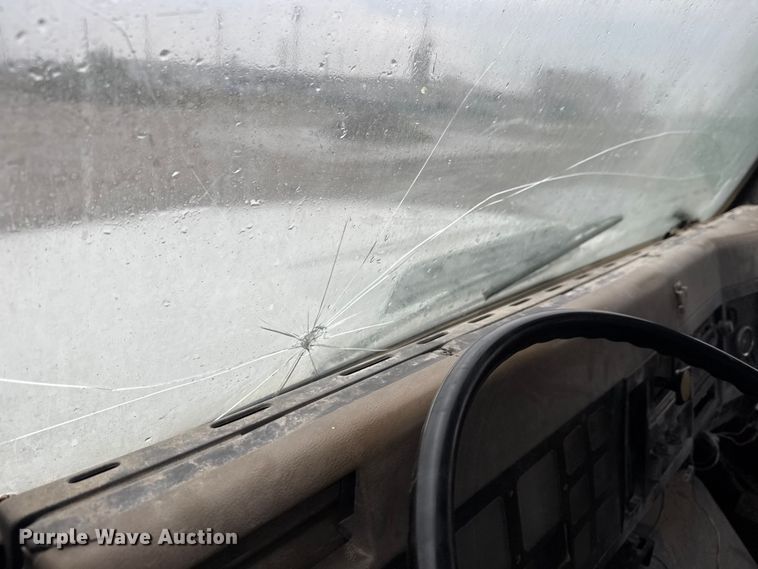 image for item EM8405 1991 International F2574 water truck