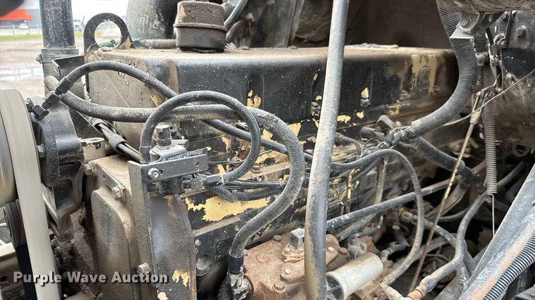 image for item EM8405 1991 International F2574 water truck