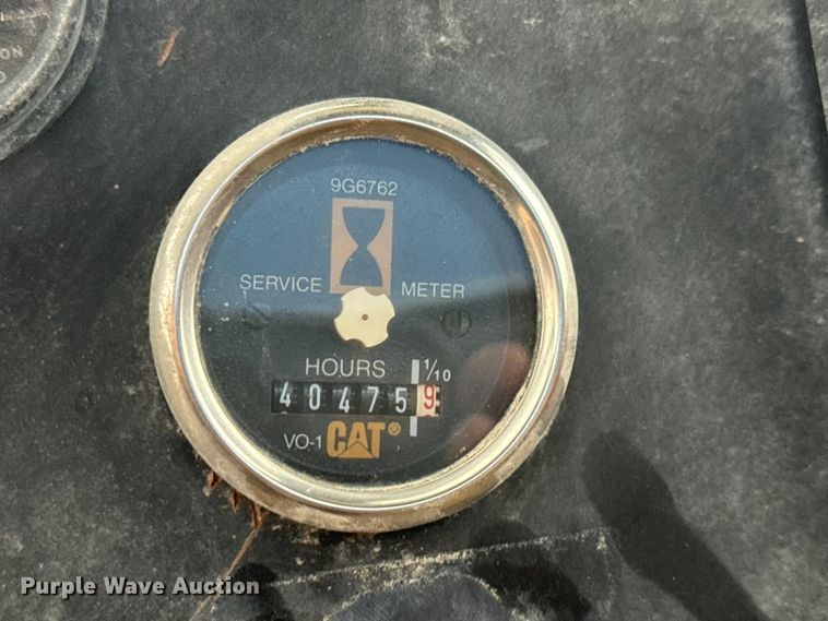 image for item EM8405 1991 International F2574 water truck