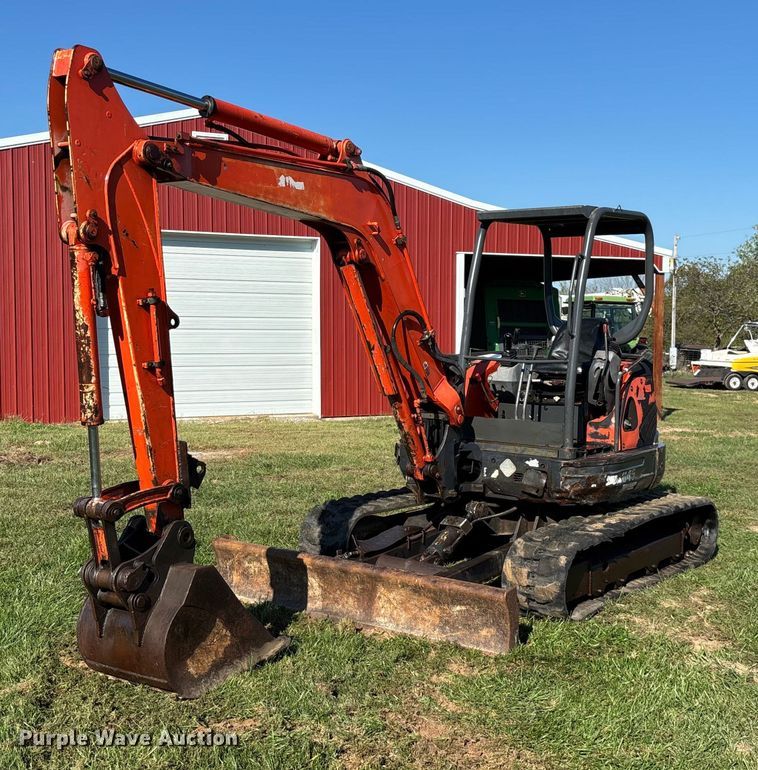 image for item EN5706 2006 Kubota U45 mini excavator