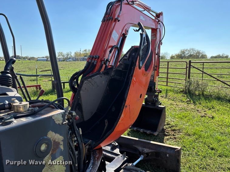 image for item EN5706 2006 Kubota U45 mini excavator