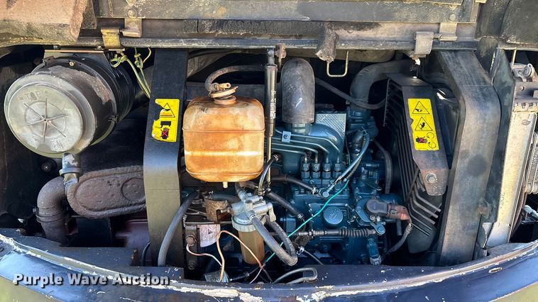 image for item EN5706 2006 Kubota U45 mini excavator