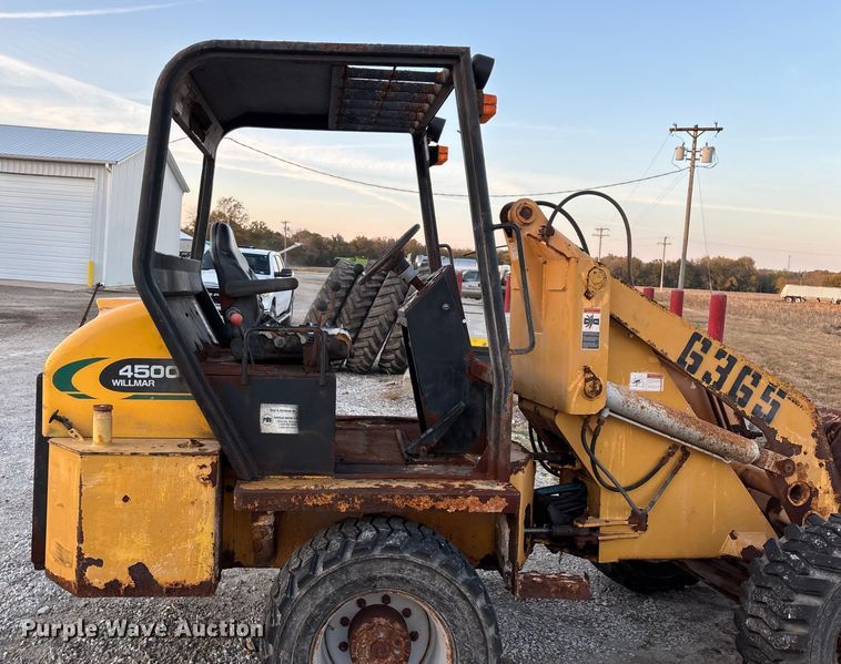 image for item EN5769 Willmar 4500 wheel loader