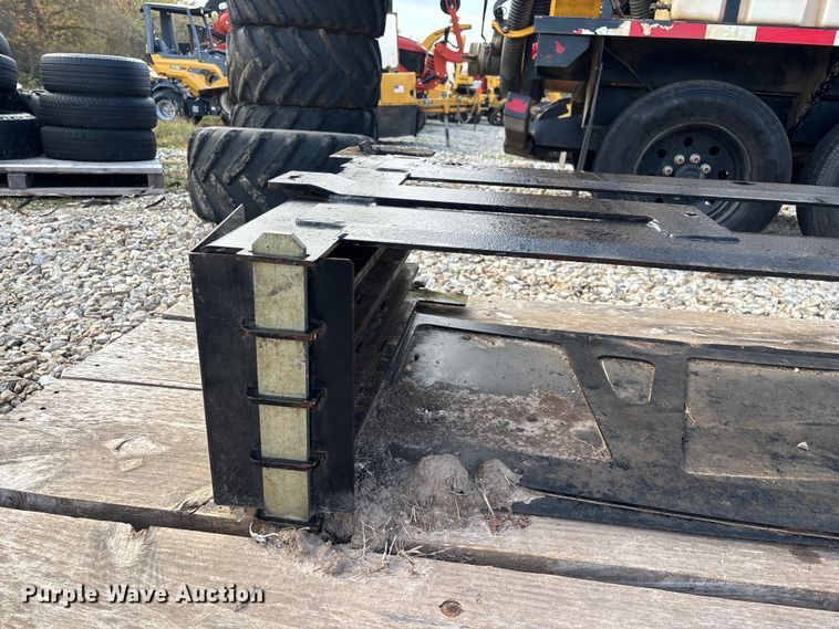 image for item EN5770 Vermeer rod rack