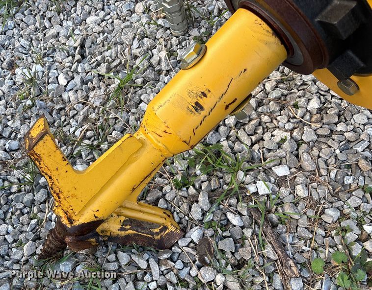 image for item EN5772 Fecon SHX12VCL-10-18-H0 compact utility loader stump grinder