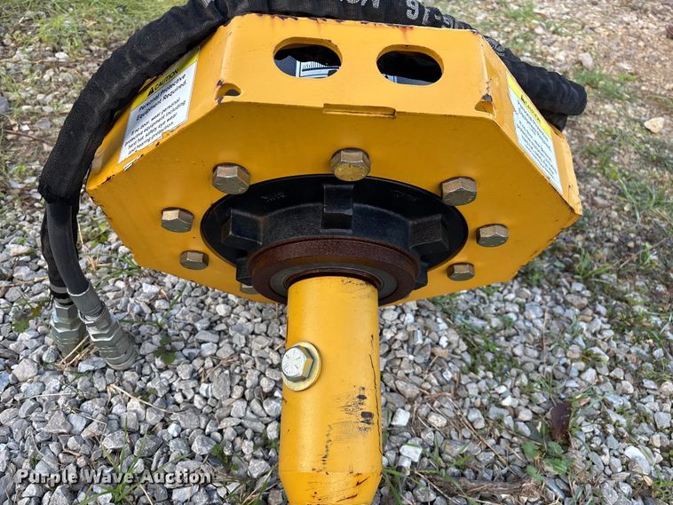 image for item EN5772 Fecon SHX12VCL-10-18-H0 compact utility loader stump grinder