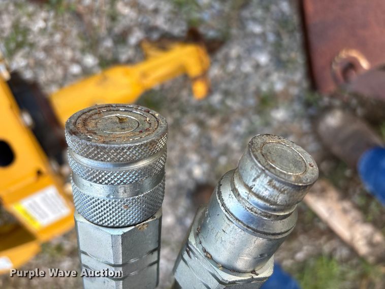 image for item EN5772 Fecon SHX12VCL-10-18-H0 compact utility loader stump grinder