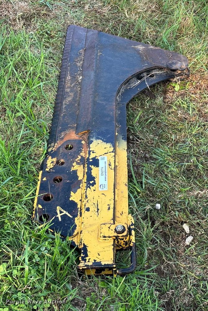 image for item EN5774 Vermeer cable plow blade