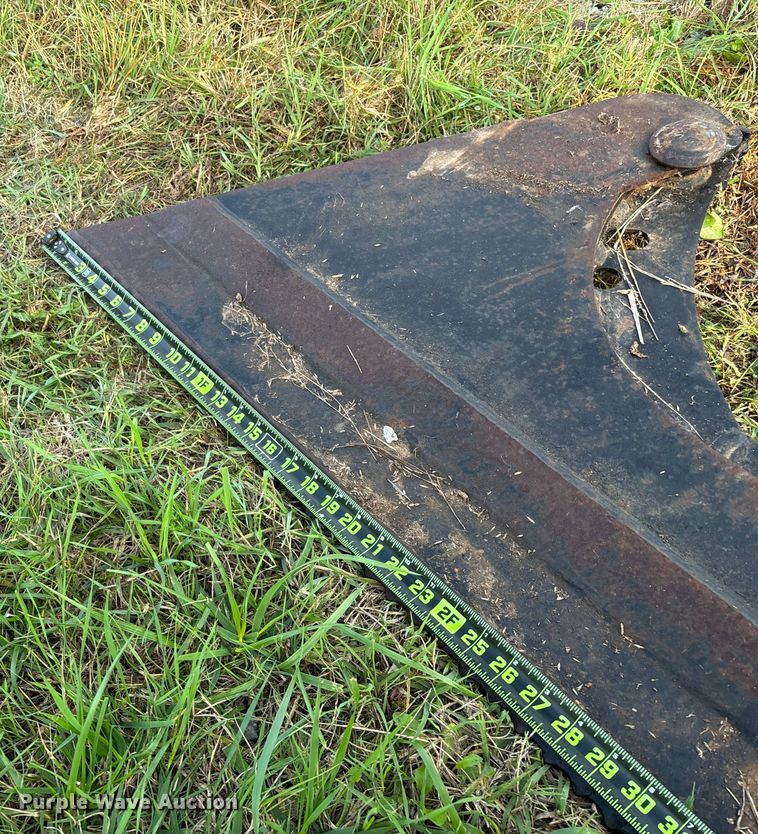 image for item EN5774 Vermeer cable plow blade