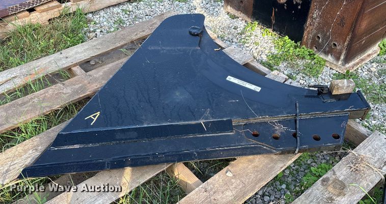 image for item EN5775 Vermeer cable plow blade