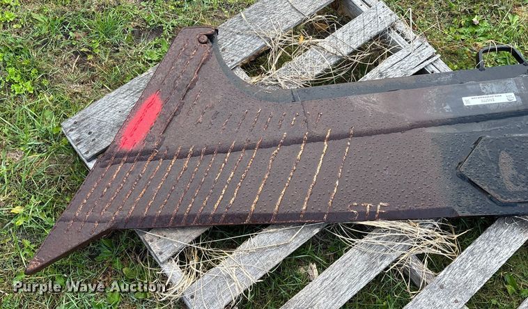 image for item EN5777 Cable plow blade