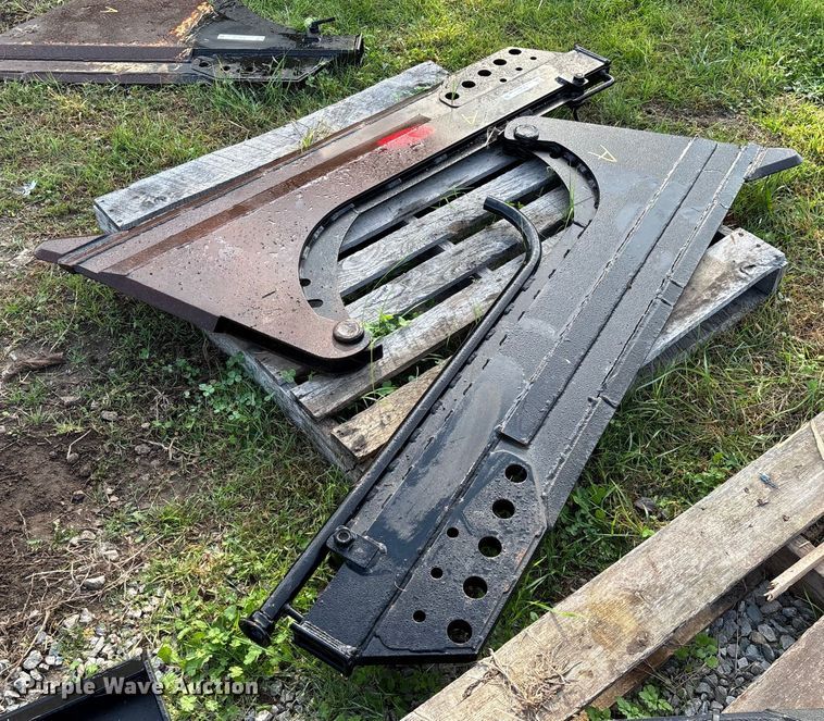 image for item EN5779 (2) Vermeer cable plow blades