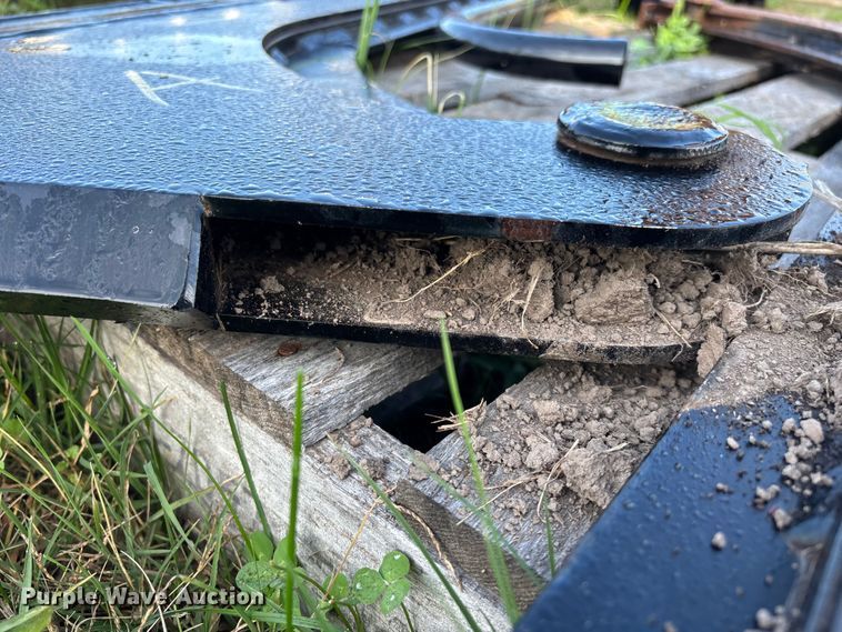 image for item EN5779 (2) Vermeer cable plow blades