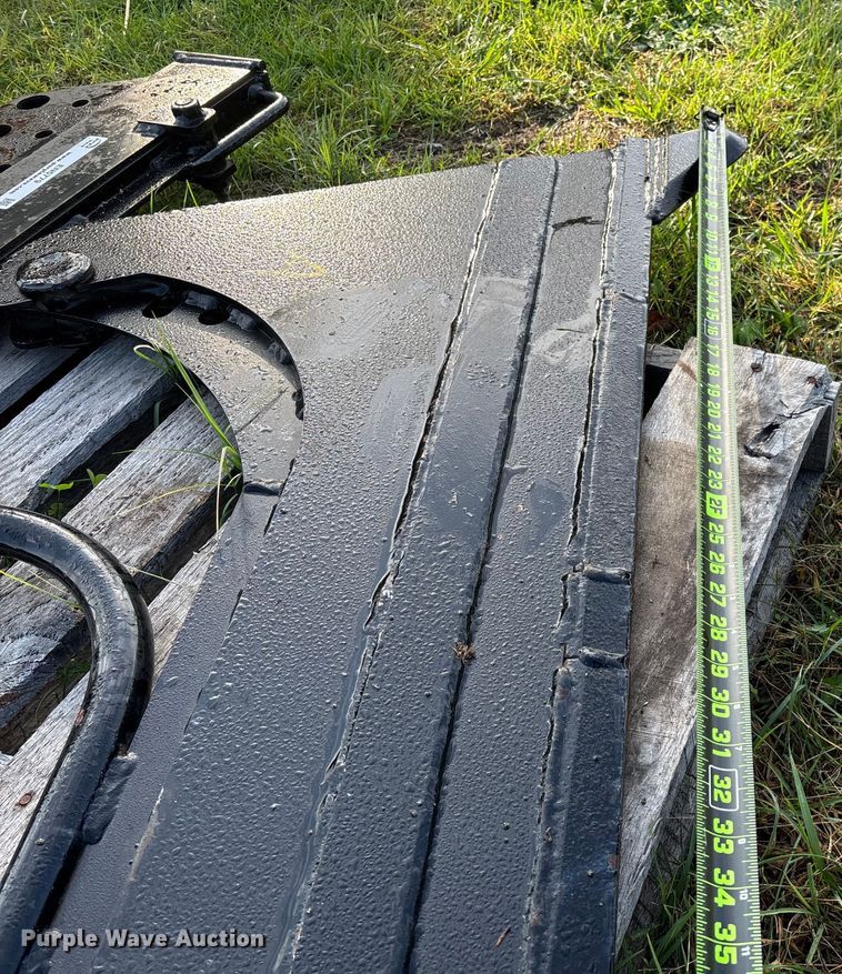 image for item EN5779 (2) Vermeer cable plow blades