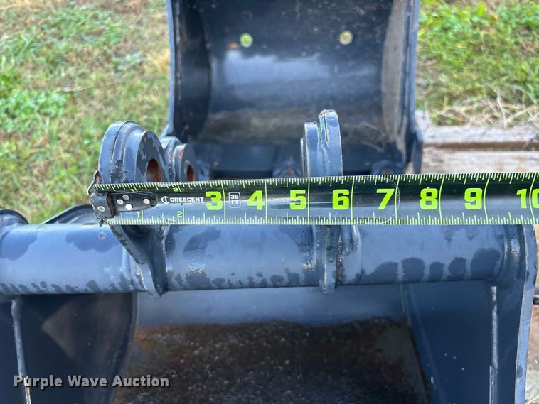 image for item EN5781 (3) excavator buckets