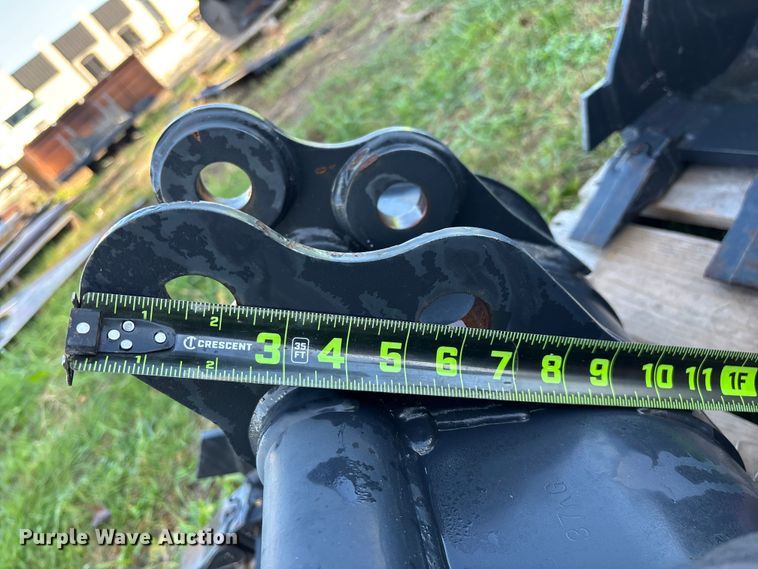 image for item EN5781 (3) excavator buckets