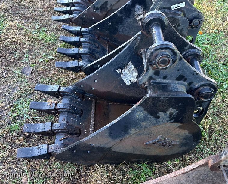 image for item EN5782 (5) TAG excavator buckets