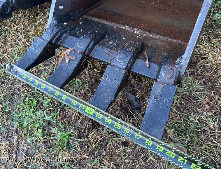 image for item EN5782 (5) TAG excavator buckets