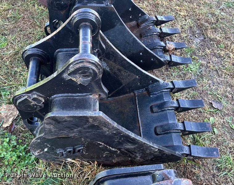 image for item EN5782 (5) TAG excavator buckets