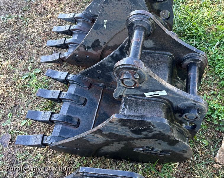 image for item EN5782 (5) TAG excavator buckets