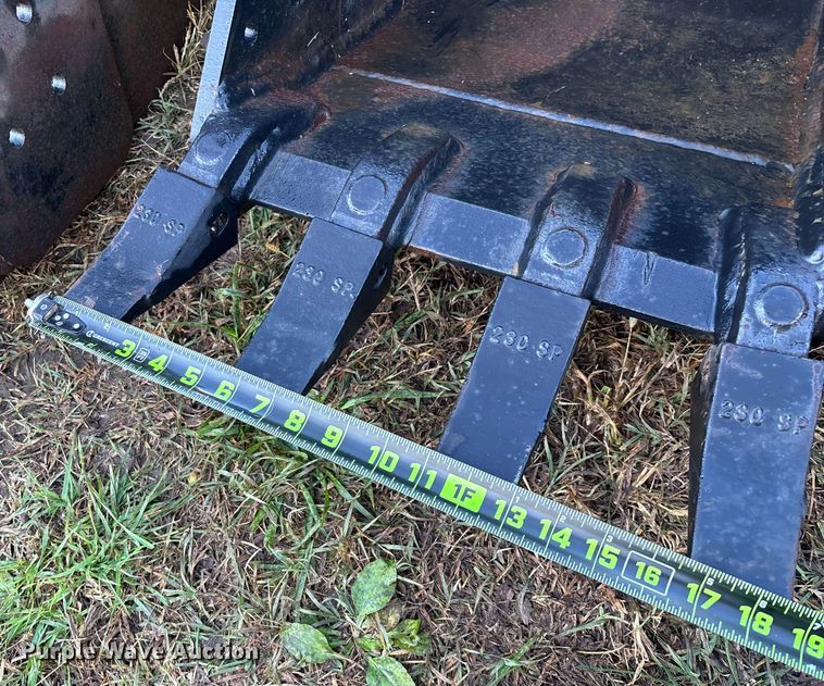 image for item EN5782 (5) TAG excavator buckets