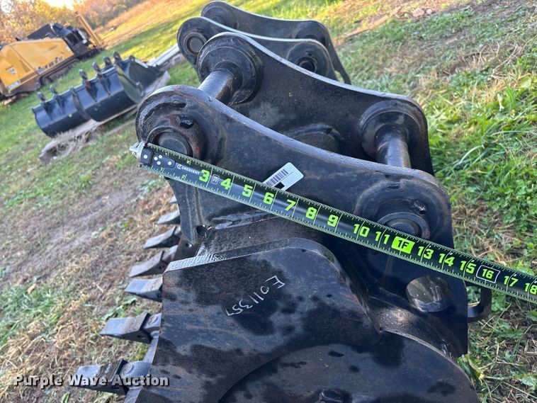 image for item EN5782 (5) TAG excavator buckets