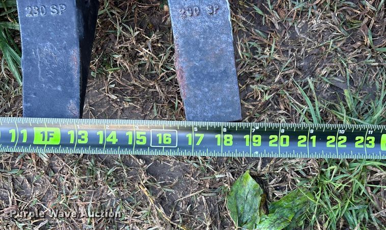 image for item EN5782 (5) TAG excavator buckets